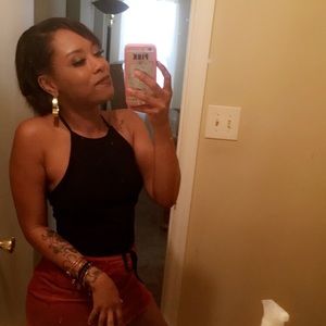 Meet your Posher, Assata